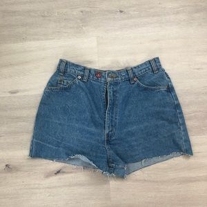 Levi jean shorts